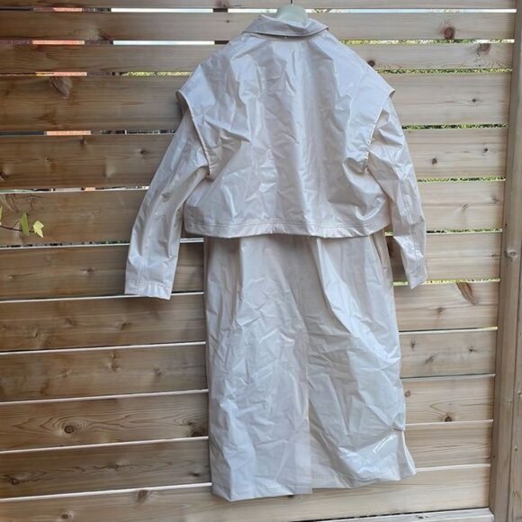 Cream Trench Coat with Classic Collar and Oversized Fit - Picture 16 of 16